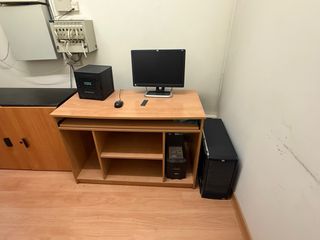 Muebles y mesas de oficina de madera