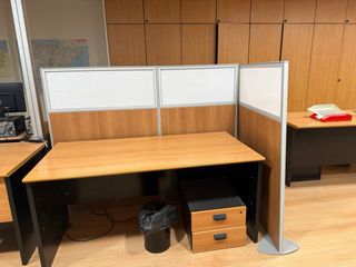 Muebles y mesas de oficina de madera