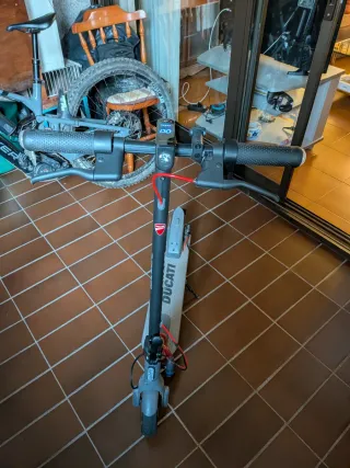 Patinete Eléctrico Ducati