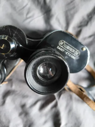 Prismáticos militares franceses con funda