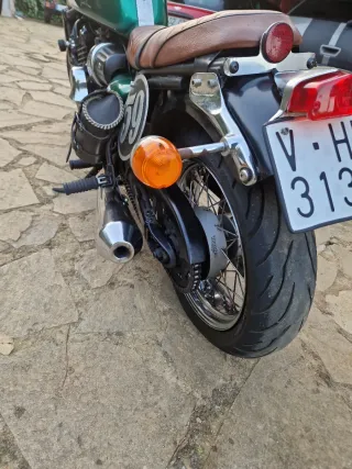 Triumph Thunderbird Legend TT Moto Clásica