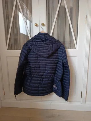 Plumas mujer ligero.