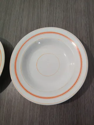 2 Platos Hondos Pickman y Cia Medalla Oro