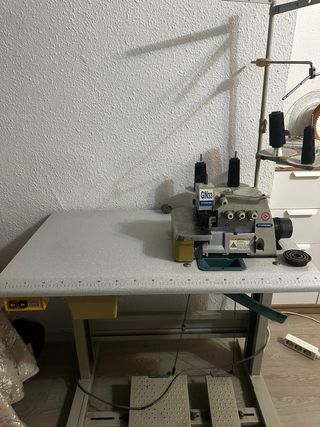 Máquina de coser industrial TYPICAL