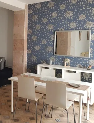 Mesa y 4 Sillas Comedor