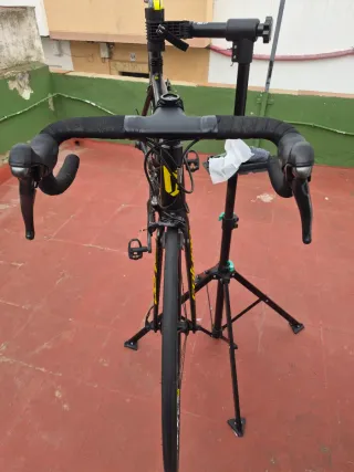 Fat bike on one y cóluer radar de caretera