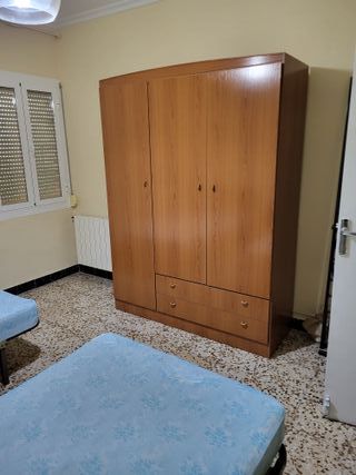 PISO 2 DORMITORIOS CENTRICO EN VALDEPEÑAS