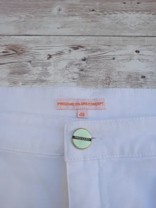 Falda vaquera blanca, PRECCHIO, talla 46.