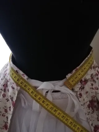 Falda huertana floral sin estrenar