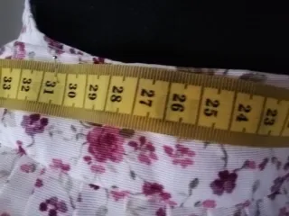 Falda huertana floral sin estrenar