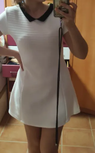 Bershka. Vestido