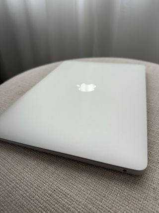 MacBook Air M1 13 8GB RAM 256GB