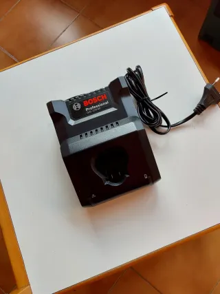 CARGADOR BOSCH PROFESIONAL GAL 12V-40