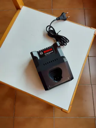 CARGADOR BOSCH PROFESIONAL GAL 12V-40