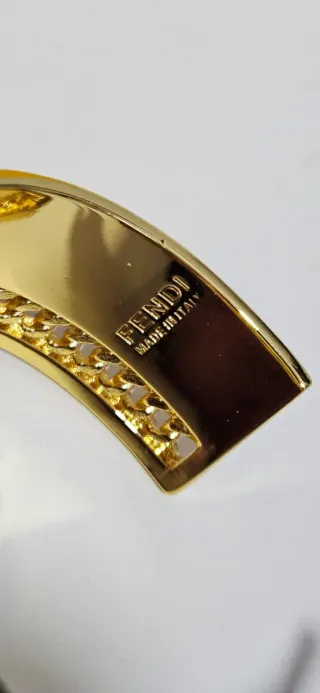 Pulsera Fendi Dorada con Cristales