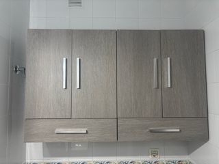 Mueble de baño gris