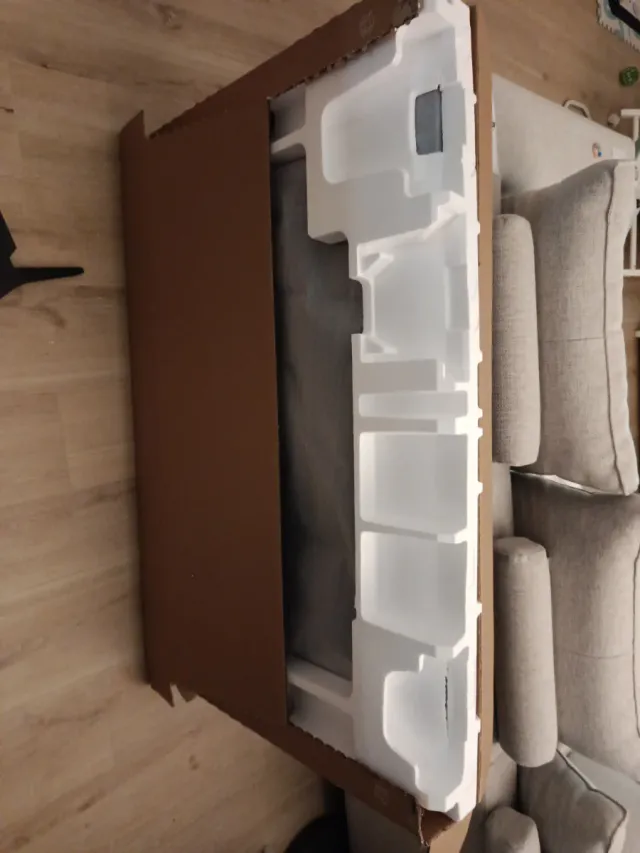 Televisión LG 49 Negra