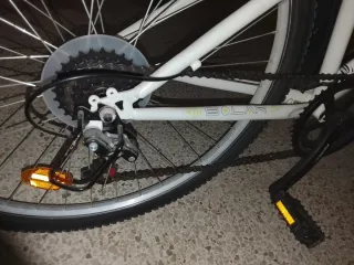 Bicicleta Solar Blanca