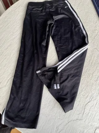 Pantalón deportivo Adidas negro