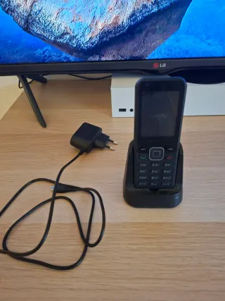 Teléfono Fijo 4G con Base y Cargador