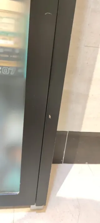 Mueble de baño. Con grifo y lavabo Porcelanosa.