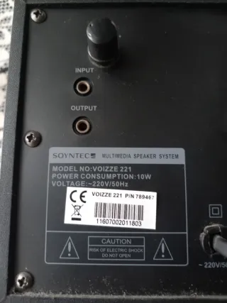 Altavoz SOYNTEC Beige y Negro