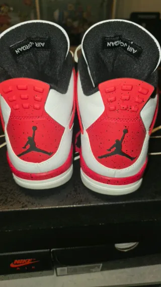 Air Jordan Retro 4 Black Red