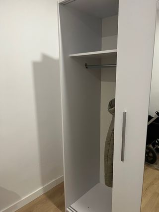 Armario blanco con espejo 150x55x195