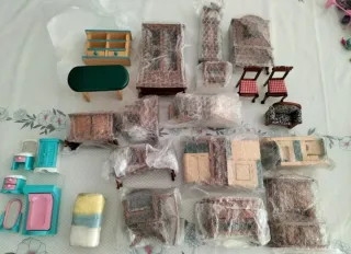 Mobili e accessori per bambole