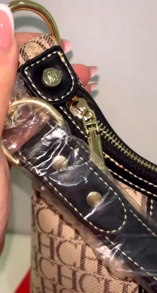 Bolso Carolina Herrera Beige y Negro