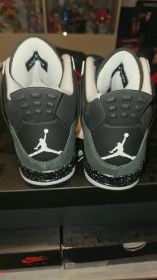 Air Jordan Retro 4 Scarpe Uomo