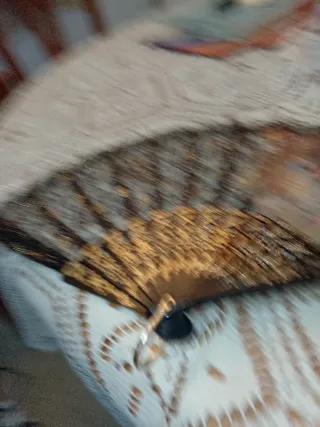 Abanico dorado y multicolor de fallera o de frster