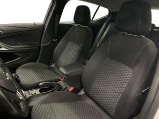 Opel Astra 2020 105CV