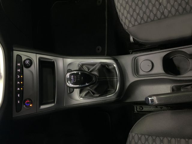 Opel Astra 2020 105CV