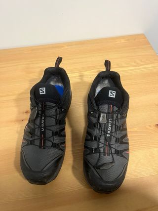 Deportivas Salomon Negras y Rosas Talla 40
