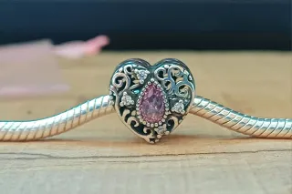 Charm | Corazón lágrima