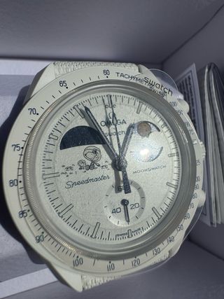 Omega x Swatch Moonswatch Mission to Earthphase