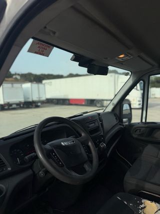 Iveco Daily FRIGO Y PLTAFORMA