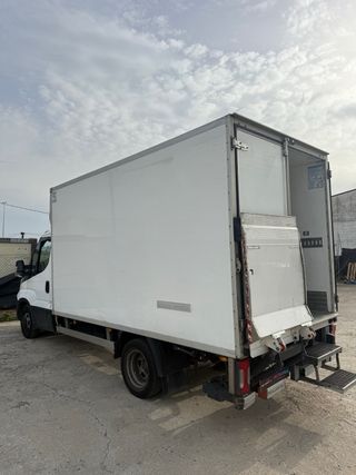 Iveco Daily FRIGO Y PLTAFORMA