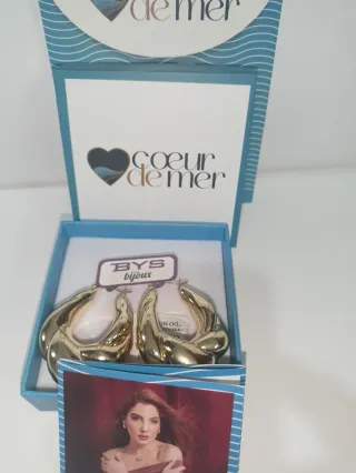 Orecchini BYS Metallo Ovali Bombati Oro