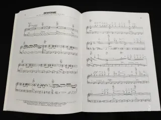 Palabra de Mujer. Libro de partituras.