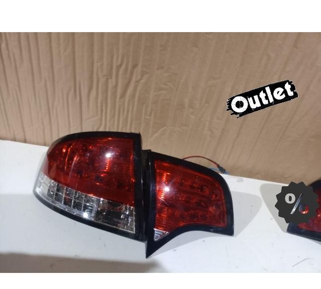 XC PILOTOS AUDI A4 B7 SEDAN 4-07 LED ROJO CROMO R024112C1