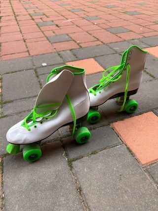 Patines Retro Blancos y Verdes