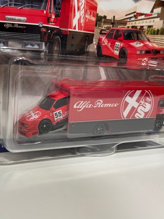 Hotwheels Team Transport Alfa Romeo
