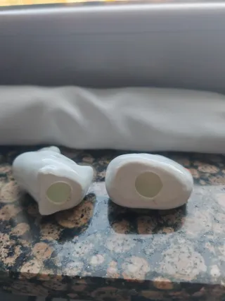 2 oche decorative in ceramica