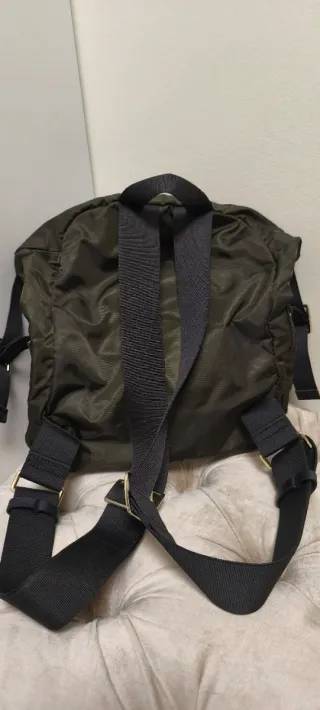 Bolso Mochila Zara Verde caki