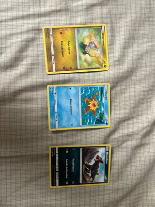 69 cartas pokemon de diferentes años