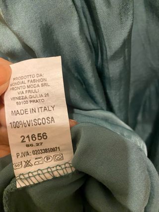 Abito lungo con spalline in pizzo