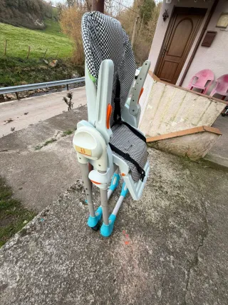 Trona plegable,yreclinable para bebé hasta 3 años