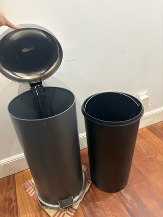 Cubo basura 20L con pedal metal y plástico